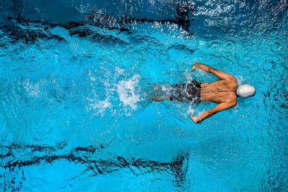 Warum Schwimmen der beste Sport ist, wenn man etwas für seine Gesundheit tun möchte